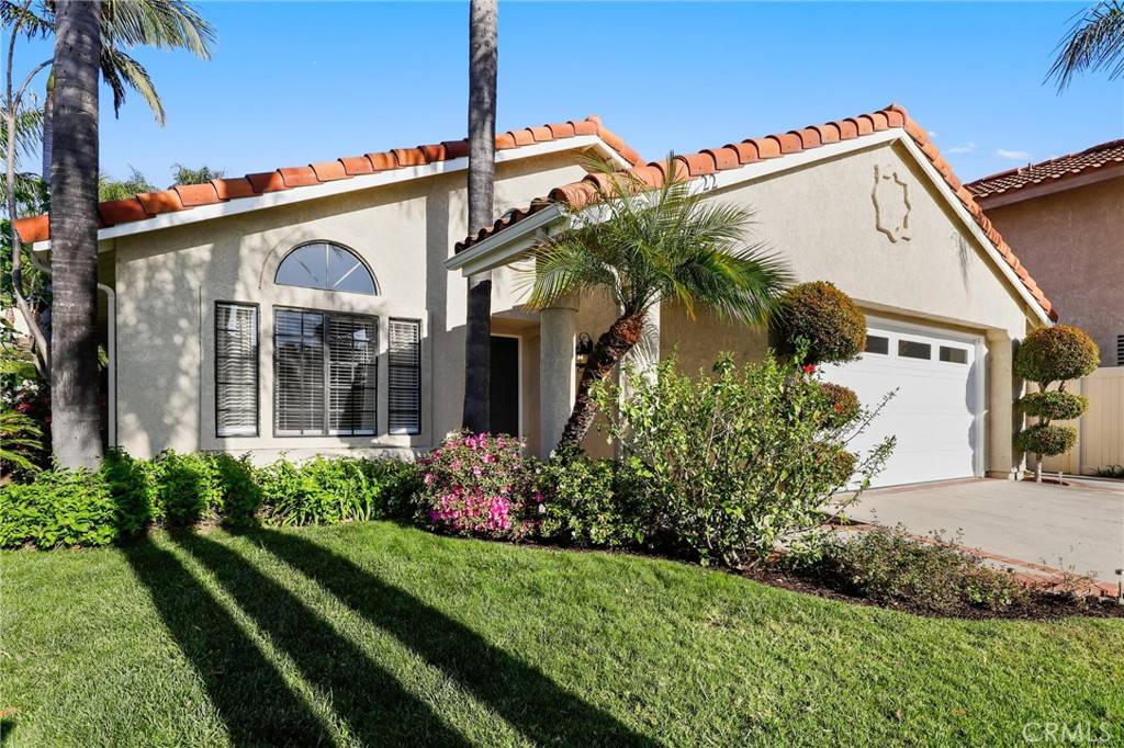Rancho Santa Margarita, CA 92688,22 Santolina