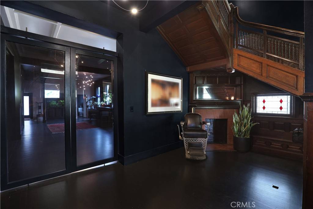 Los Angeles, CA 90026,801 E Edgeware RD