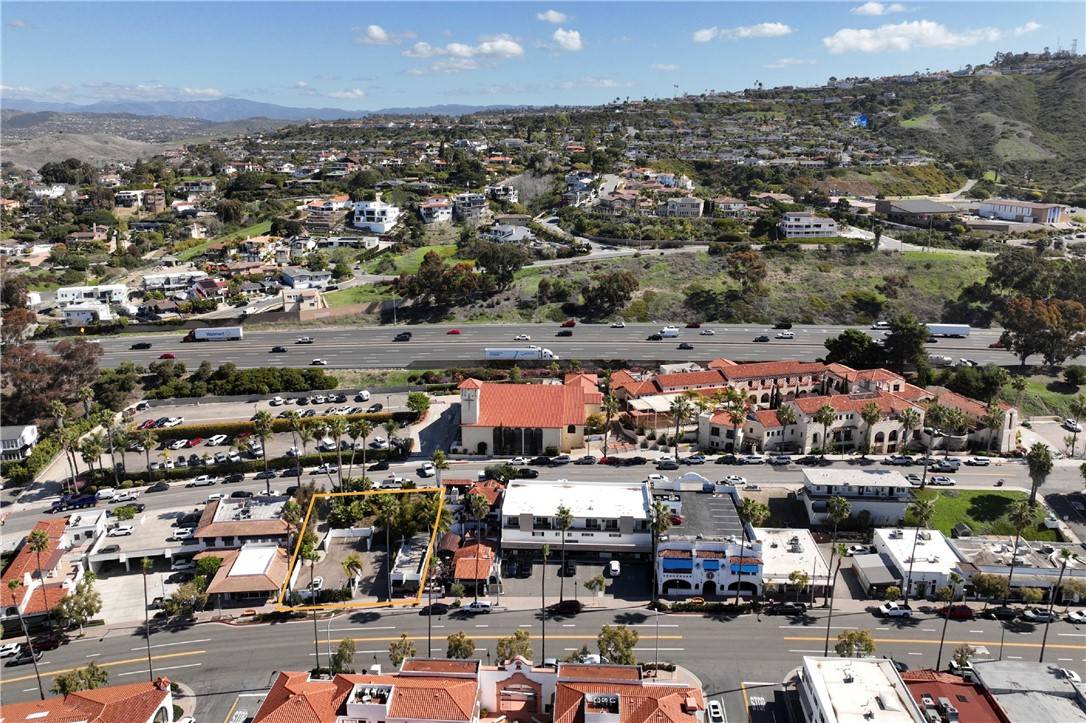 San Clemente, CA 92672,307 N El Camino Real
