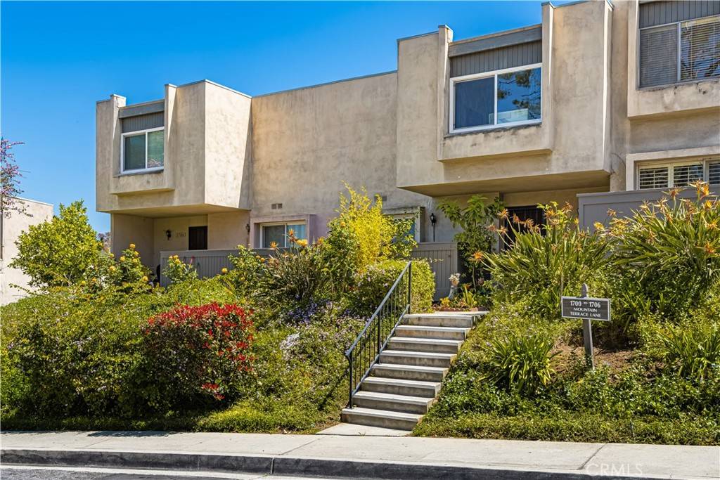 Montebello, CA 90640,1704 Mountain Terrace LN