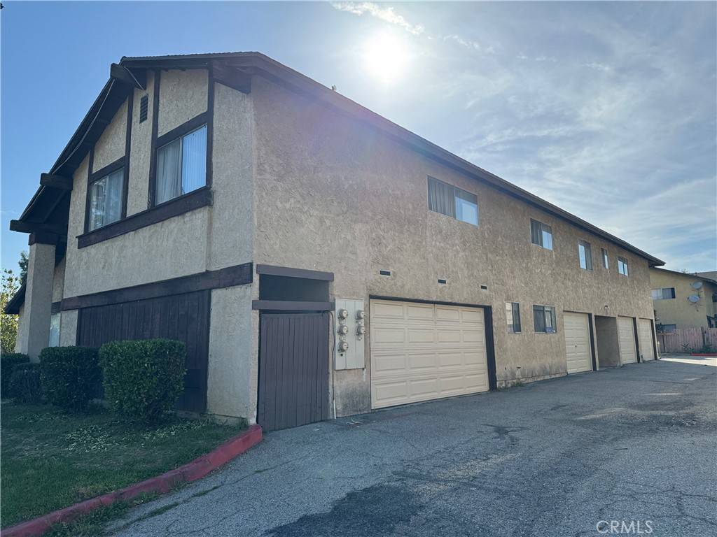 West Covina, CA 91792,2453 S Ridgewood DR