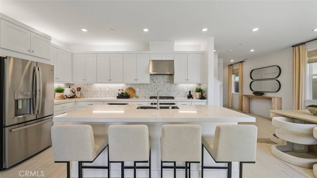 Santa Paula, CA 93060,460 Checkerbloom LN