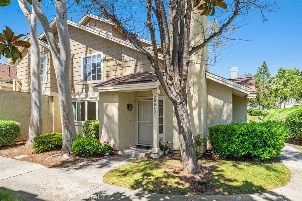 Lake Forest, CA 92630,20042 Shamrock #23