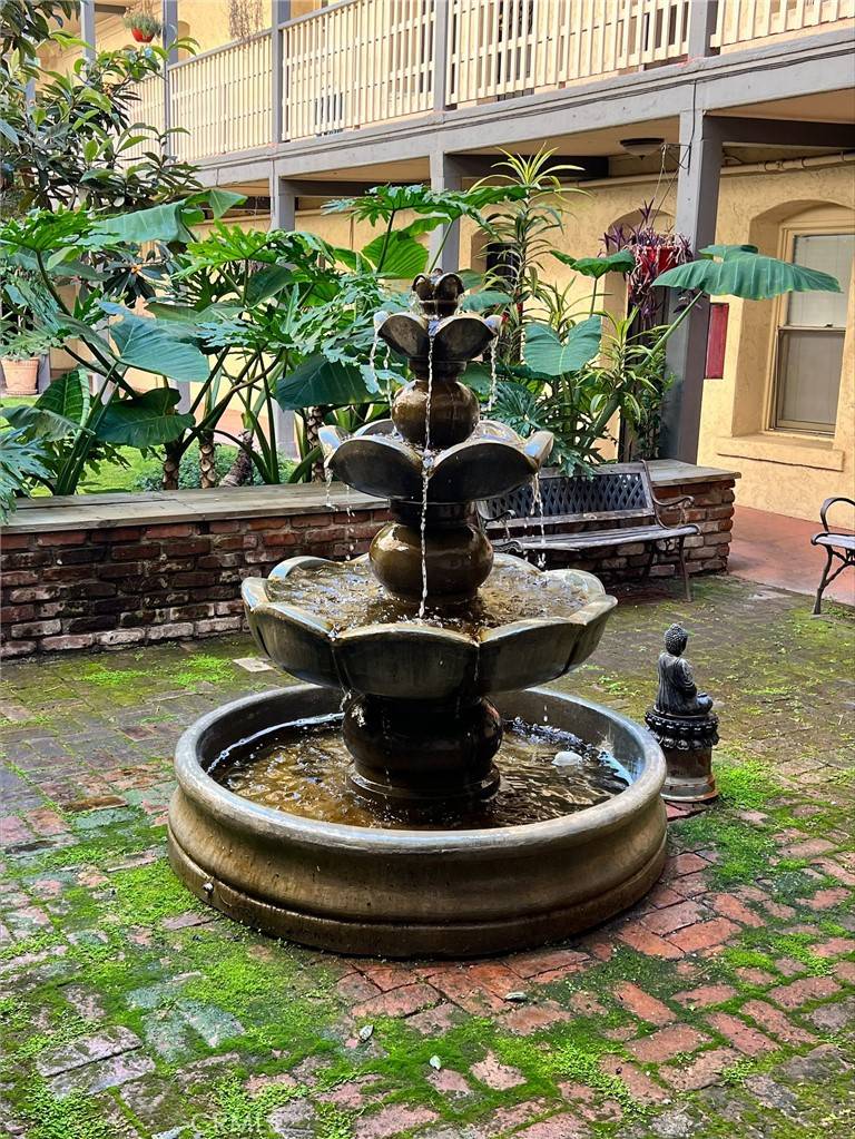 Long Beach, CA 90813,800 Pacific AVE #309