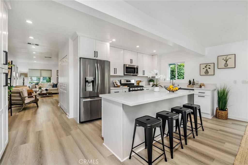 Hawthorne, CA 90250,4301 W 138th ST