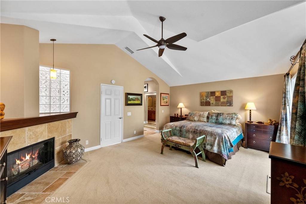 Aliso Viejo, CA 92656,37 Giotto