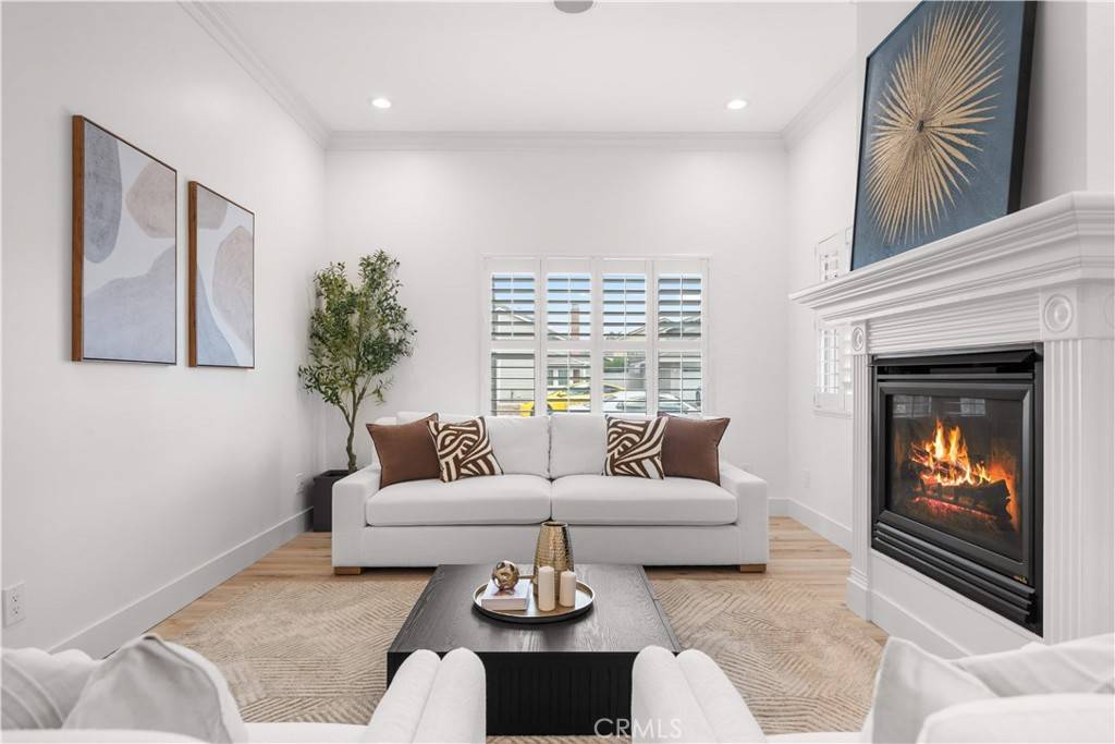 Irvine, CA 92604,14 Eagle point