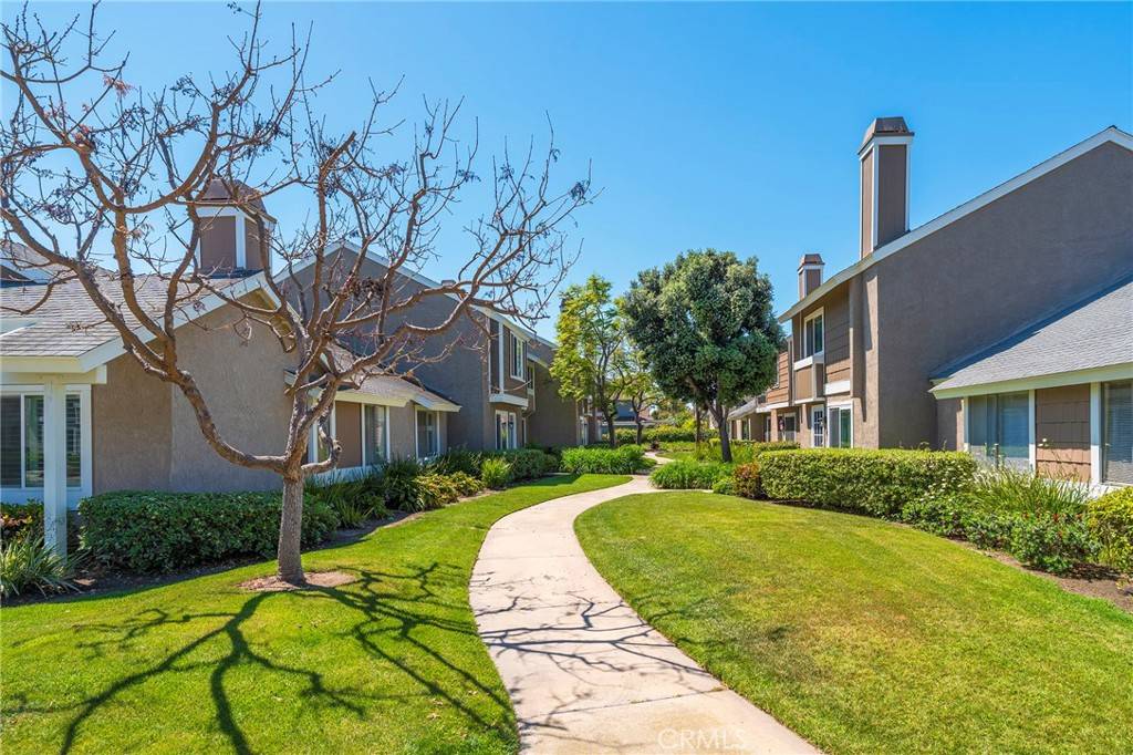 Irvine, CA 92604,28 Briarwood #75