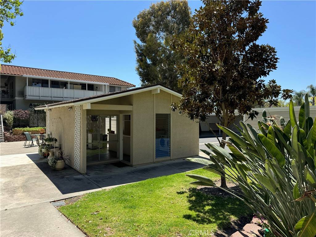 Laguna Woods, CA 92637,661 Avenida Sevilla #O
