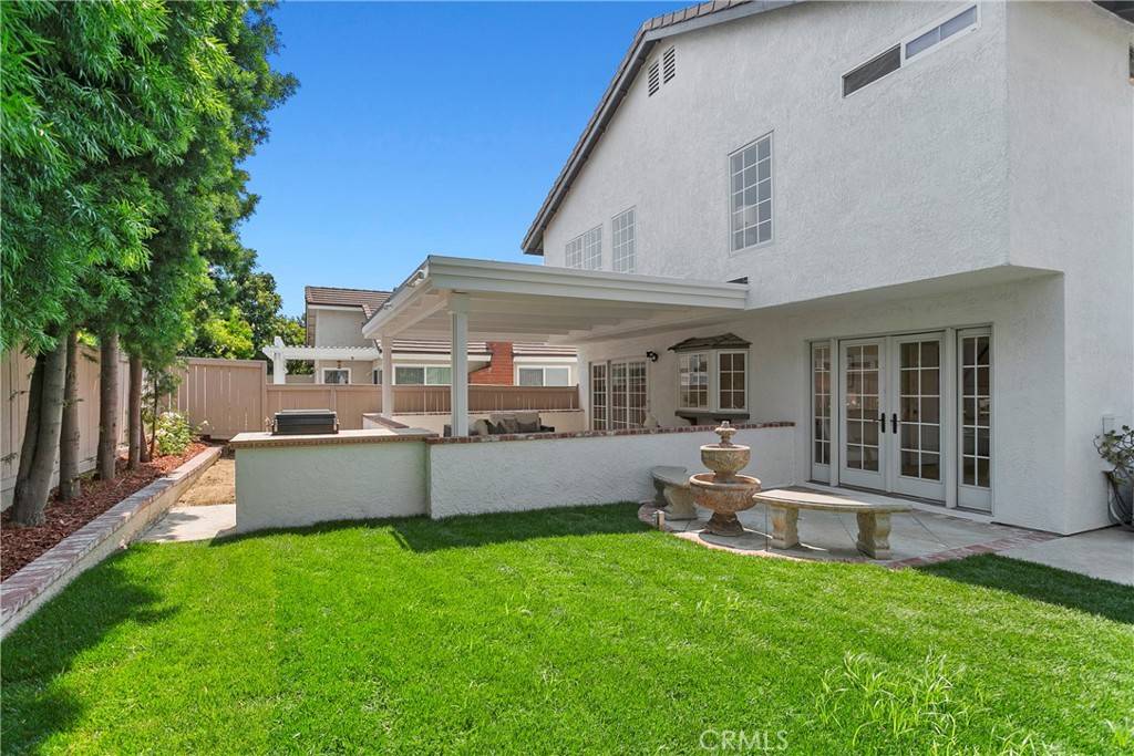 Irvine, CA 92604,1 Silver Fir