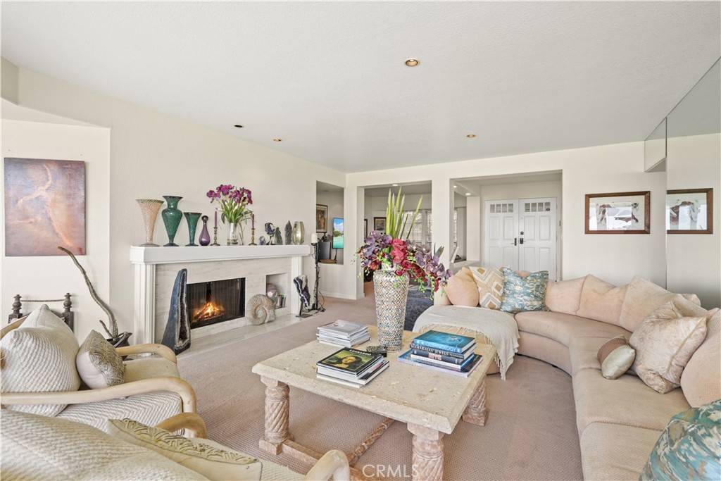 Newport Beach, CA 92660,35 Northampton CT #118