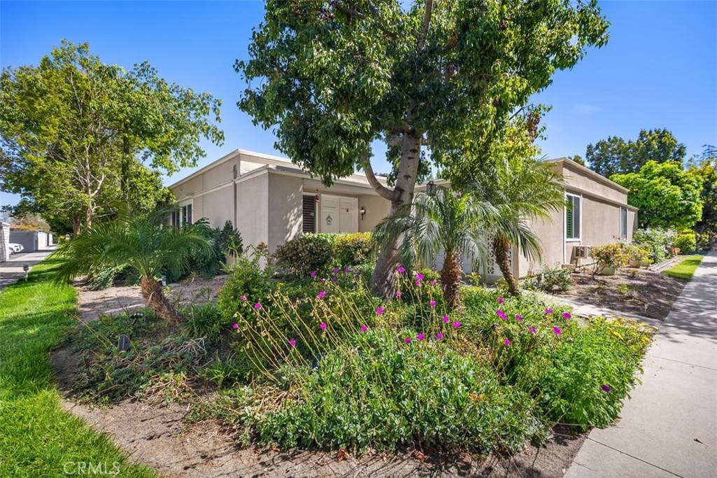Laguna Woods, CA 92637,321 Avenida Carmel #H