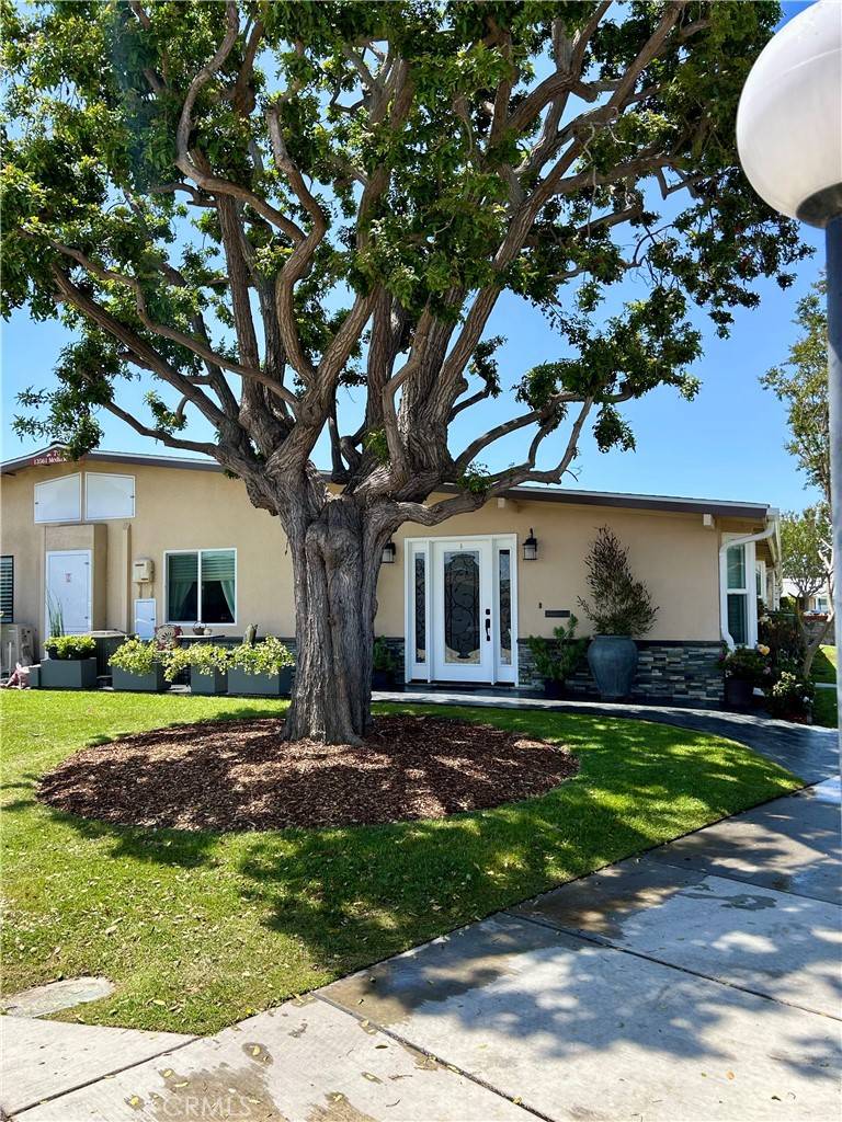 Seal Beach, CA 90740,13561 Medinac Lane  M5  70L