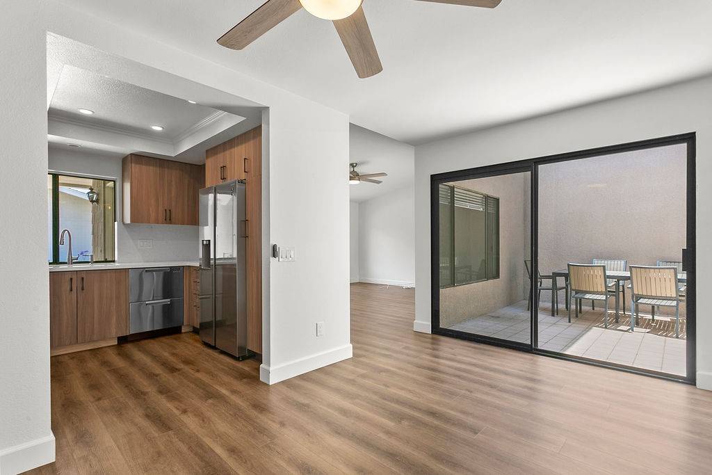 Huntington Beach, CA 92646,8566 Larkhall Cir CIR #805C