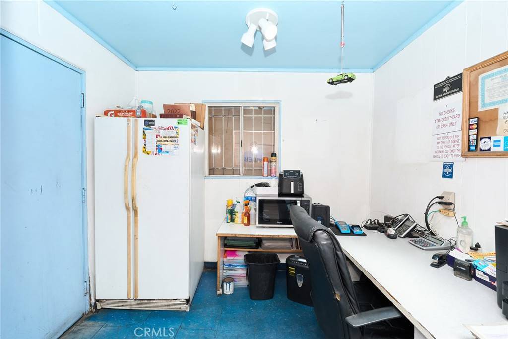 Hawthorne, CA 90250,3655 W 139th ST