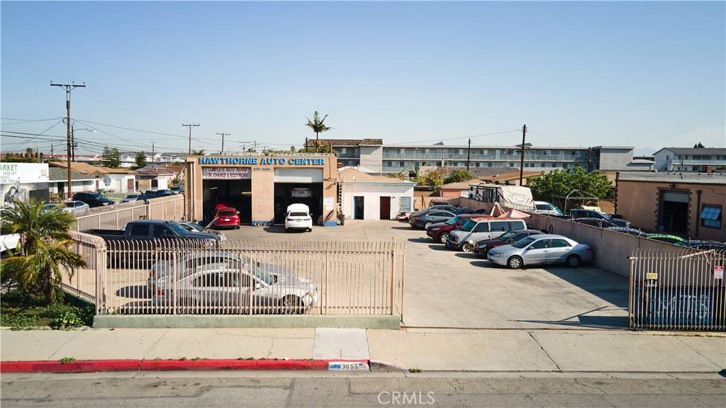 Hawthorne, CA 90250,3655 W 139th ST