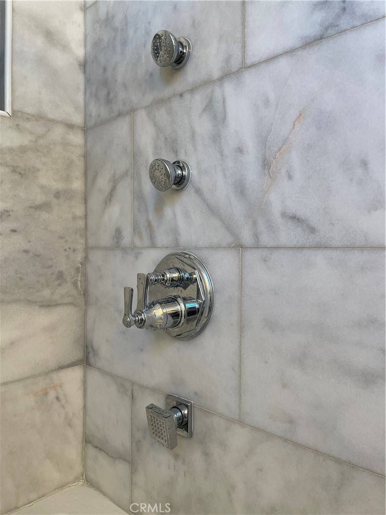 Huntington Beach, CA 92648,222 1/2 9th ST