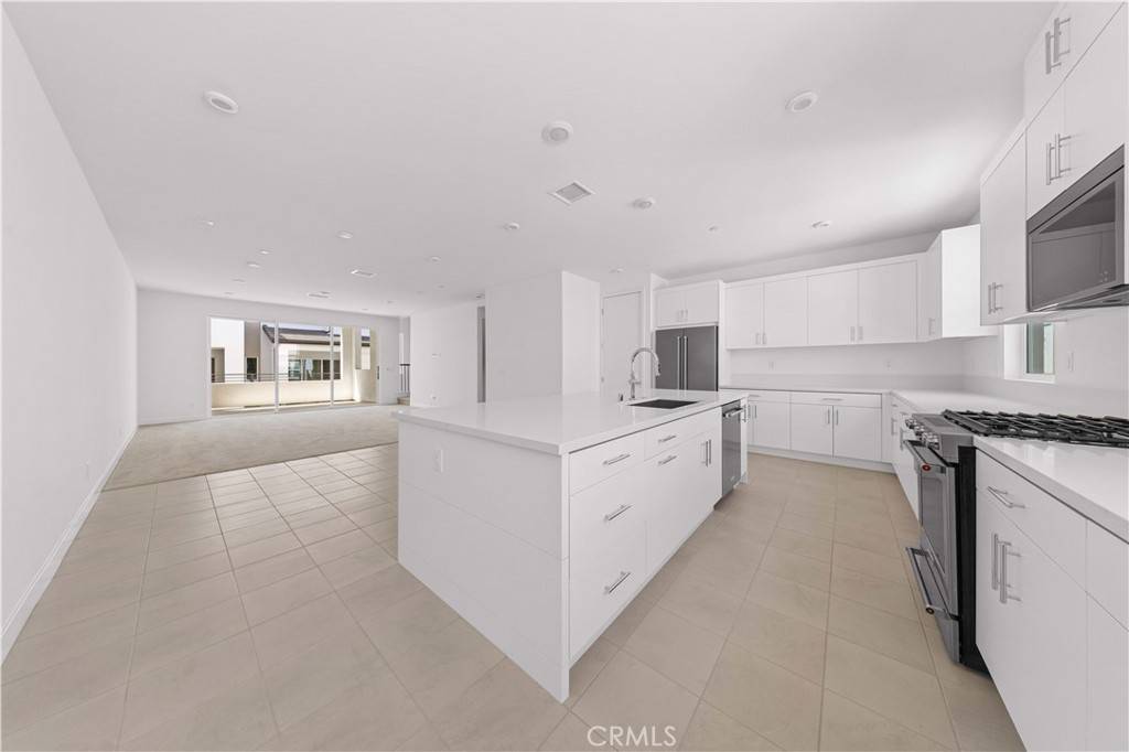 San Diego, CA 92108,2631 Everly dr
