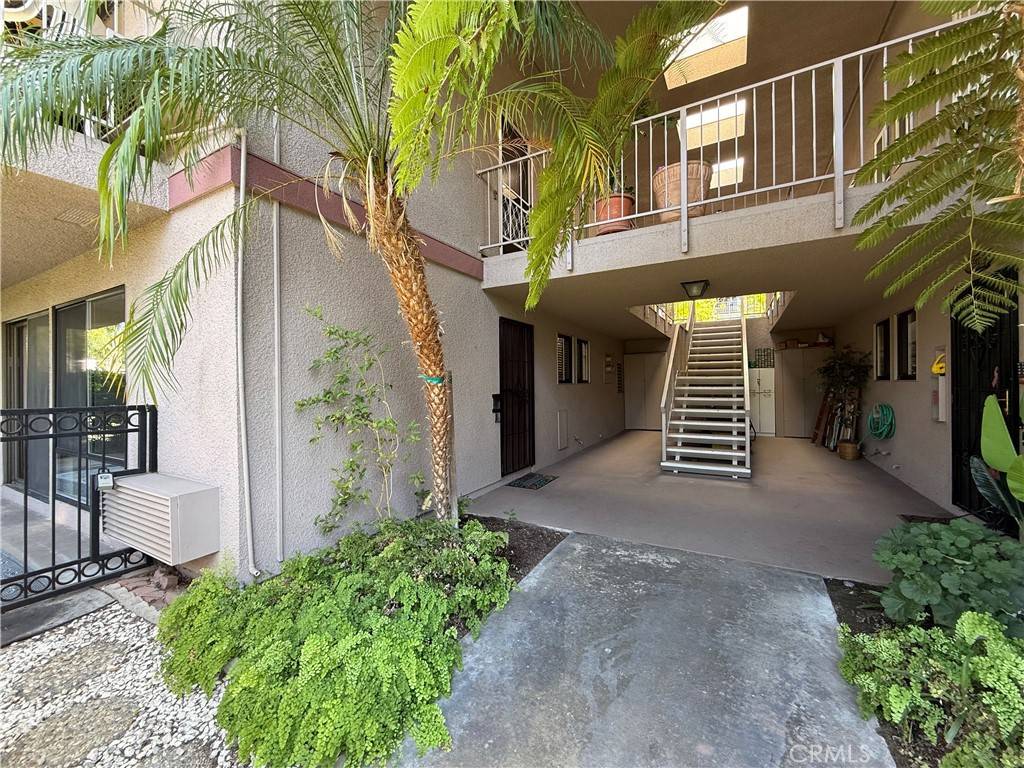 Laguna Woods, CA 92637,851 Ronda Mendoza #B