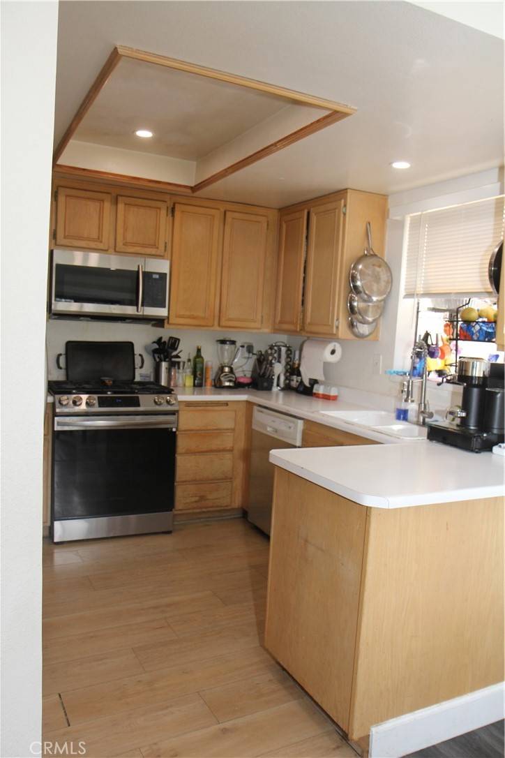 Canyon Country, CA 91387,18123 Erik CT #357