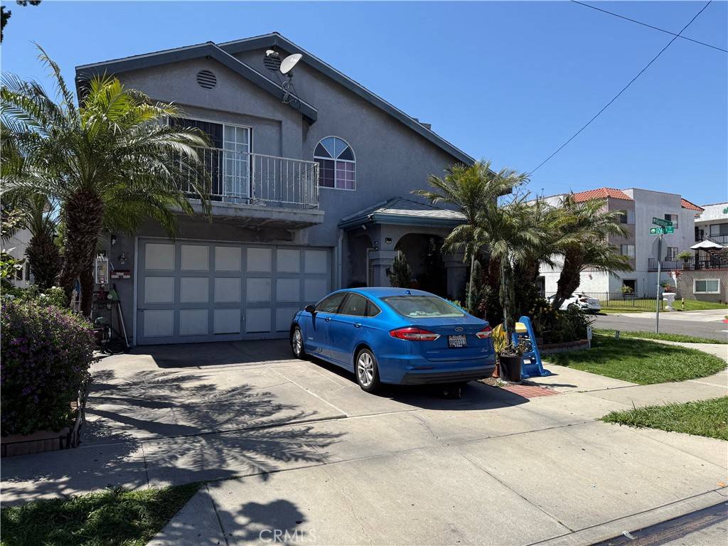 Hawthorne, CA 90250,3702 W 126th ST