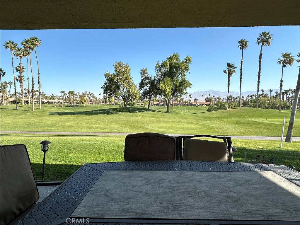 Palm Desert, CA 92211,76268 Impatiens CIR