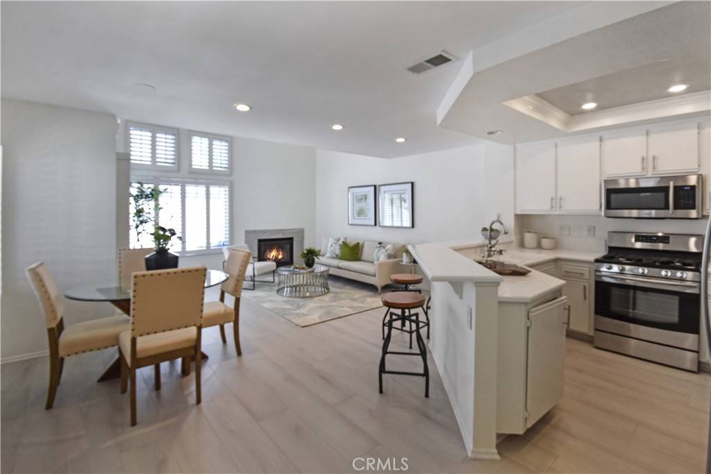 Irvine, CA 92614,85 Briarglen