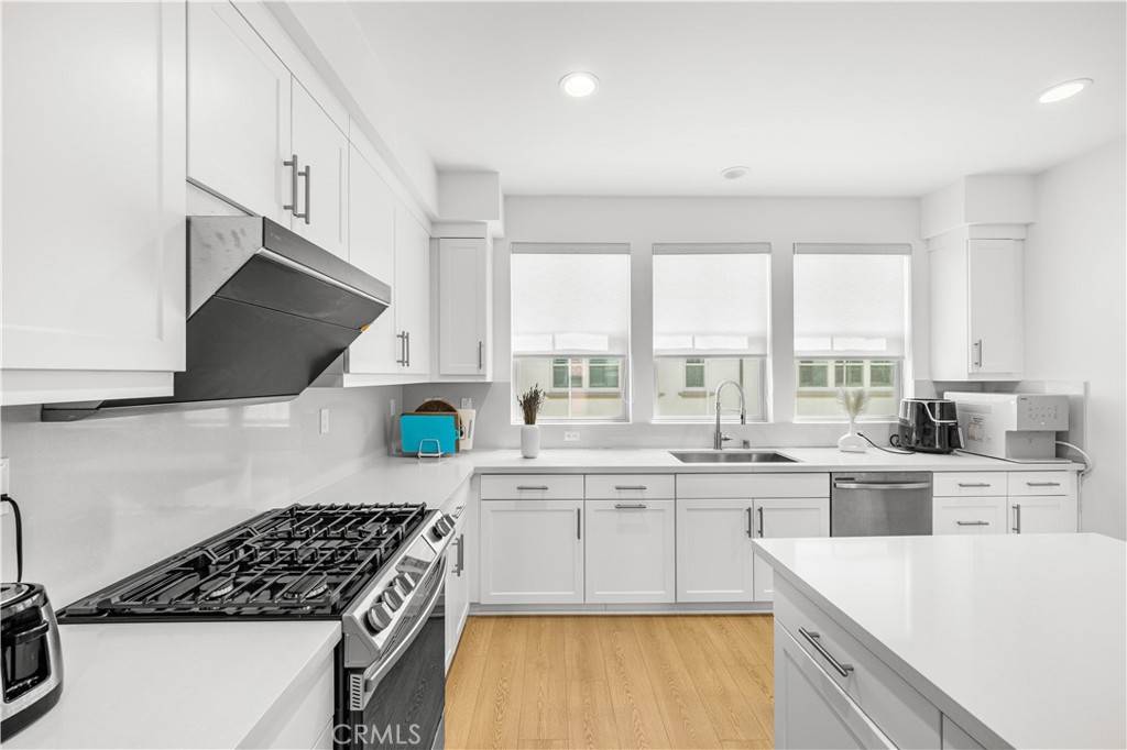 Claremont, CA 91711,207 Colby CIR