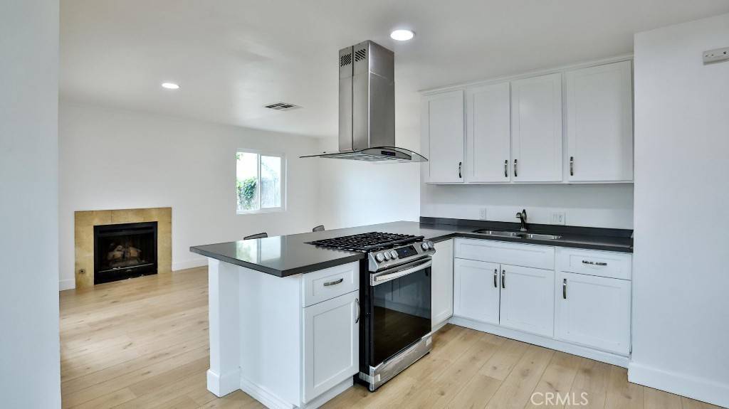 Garden Grove, CA 92843,13581 Bowen ST