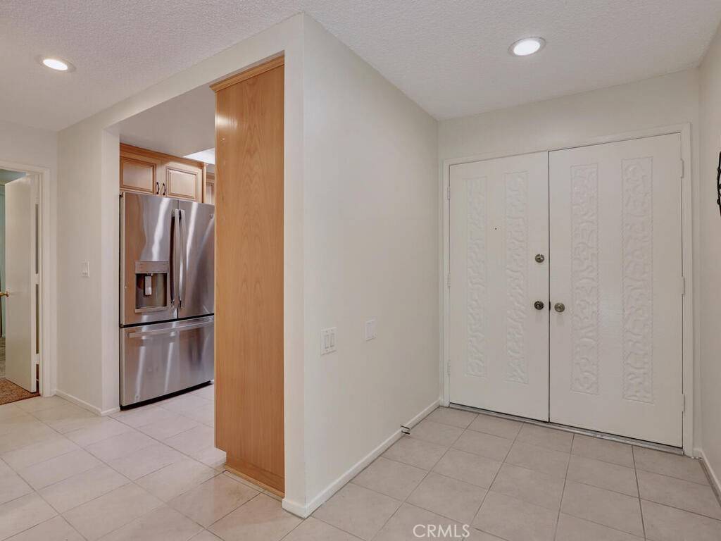Laguna Woods, CA 92637,2390 Via Mariposa W #2E