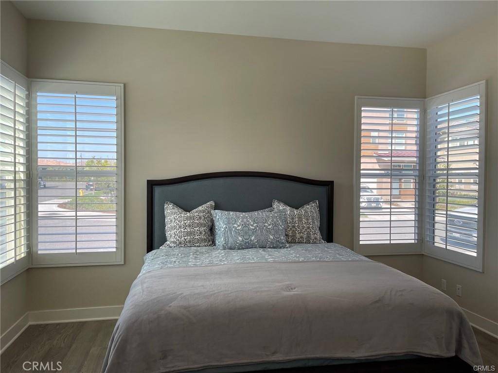 127 Swift Irvine, CA 92618