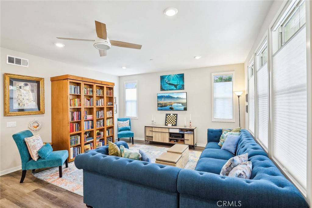 Irvine, CA 92618,253 Carlow