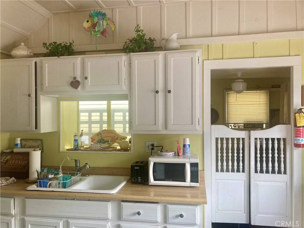 Avalon, CA 90704,320 Metropole AVE #C