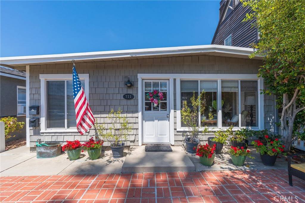 Corona Del Mar, CA 92625,711 Goldenrod AVE