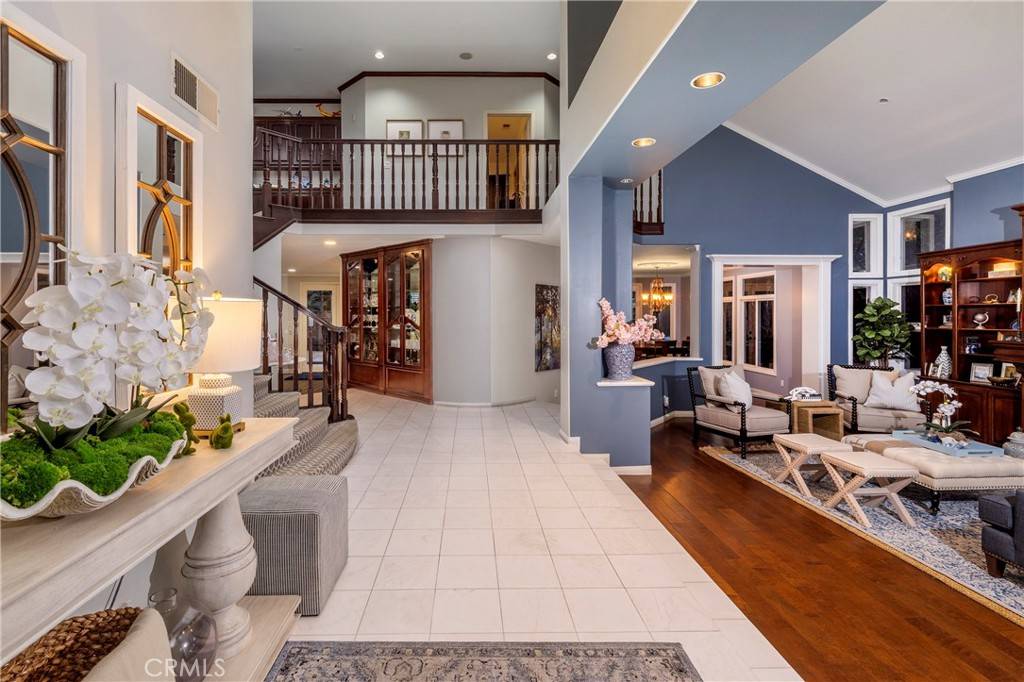 Huntington Beach, CA 92648,6592 Silverspur LN