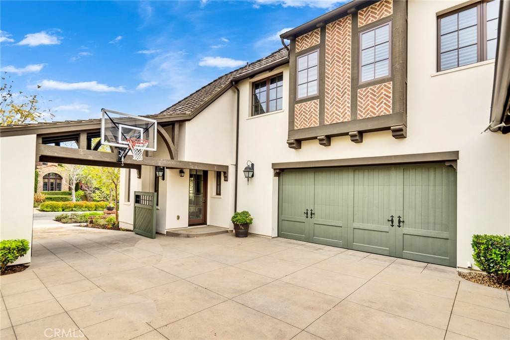 Ladera Ranch, CA 92694,67 Bell Pasture RD