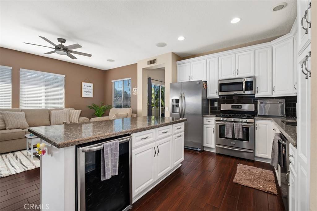 Aliso Viejo, CA 92656,4 Mosaic
