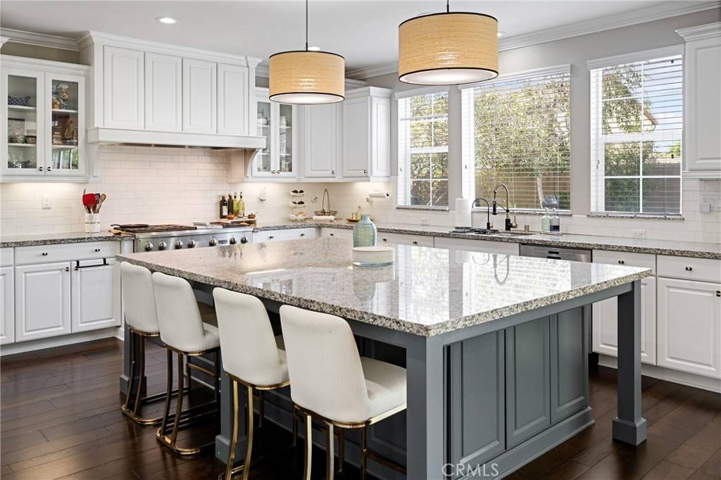 175 Trillium Irvine, CA 92618