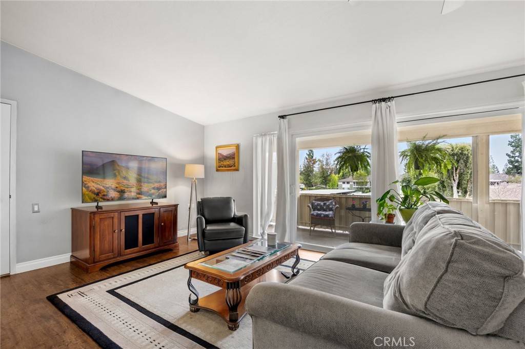 Laguna Woods, CA 92637,40 N Calle Aragon
