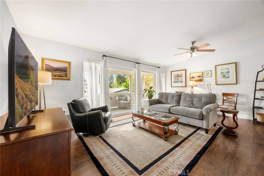 Laguna Woods, CA 92637,40 N Calle Aragon