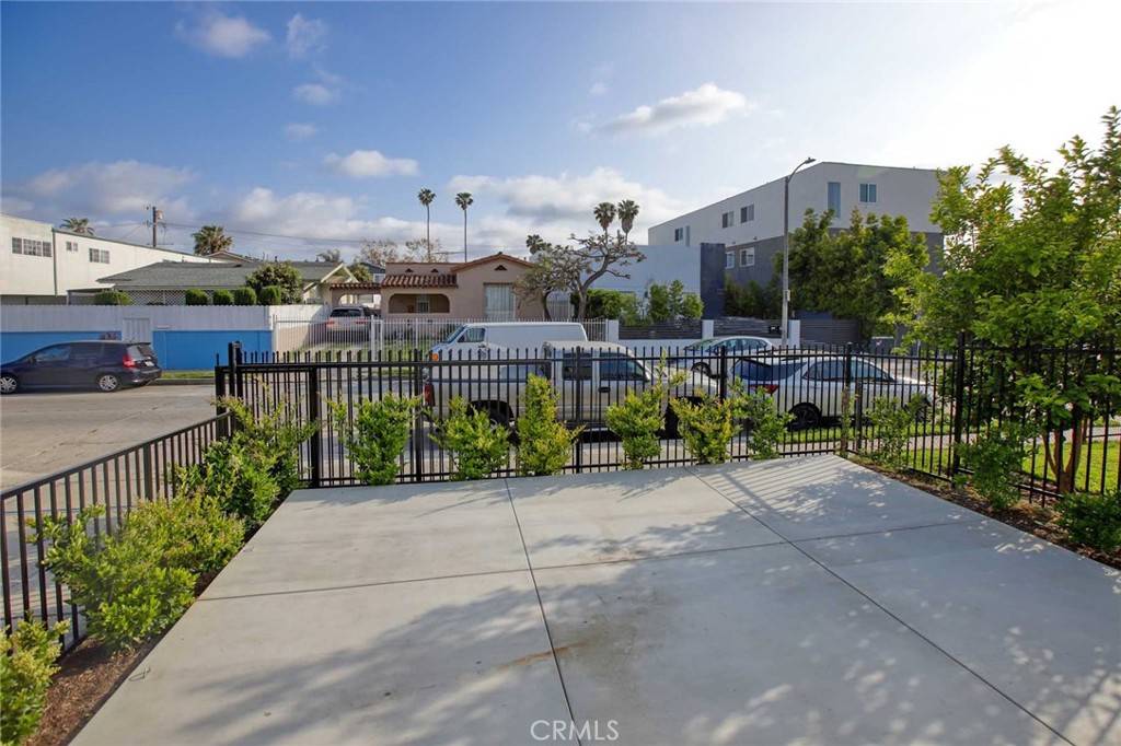 Los Angeles, CA 90016,5459 Carlin ST