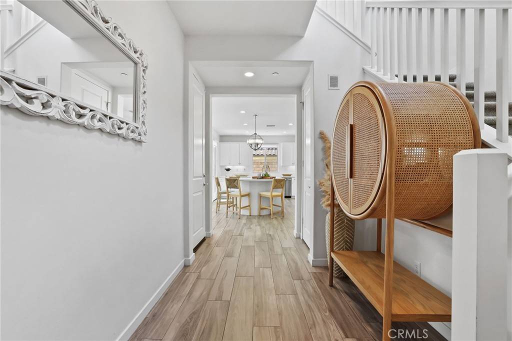 Lake Forest, CA 92630,74 Fuchsia