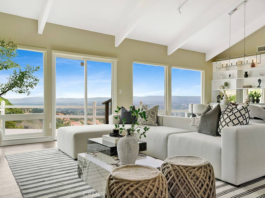 Laguna Niguel, CA 92677,31062 Flying Cloud DR