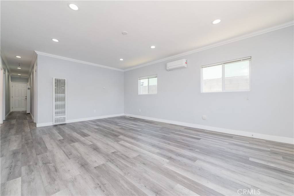 Wilmington, CA 90744,910 Craven ST