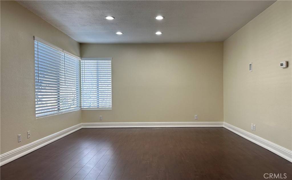 Irvine, CA 92614,122 Clearbrook