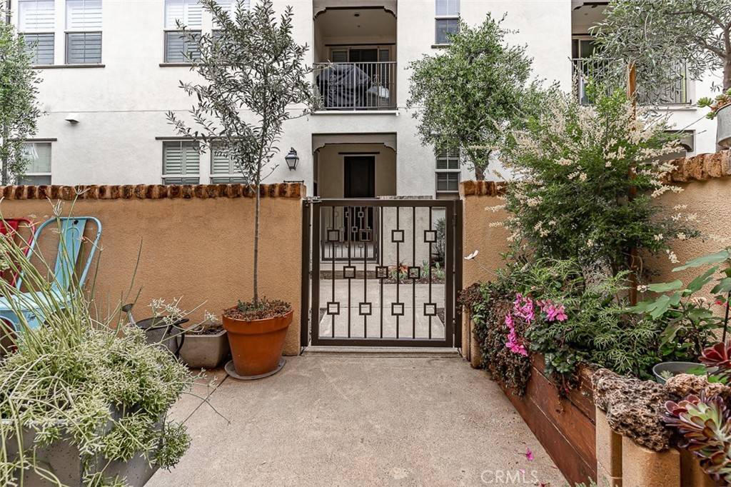 Lake Forest, CA 92610,606 El Paseo