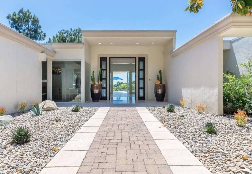 Beverly Hills, CA 90210,1625 Loma Vista DR