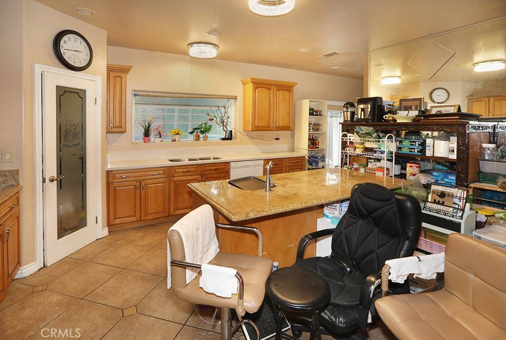 Westminster, CA 92683,13762 Pacific AVE