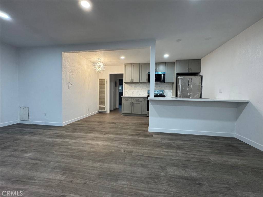 Orange, CA 92867,754 N Shattuck Pl