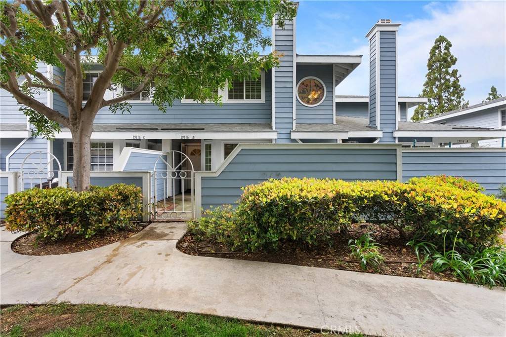 Huntington Beach, CA 92646,19116 Queensport LN #B